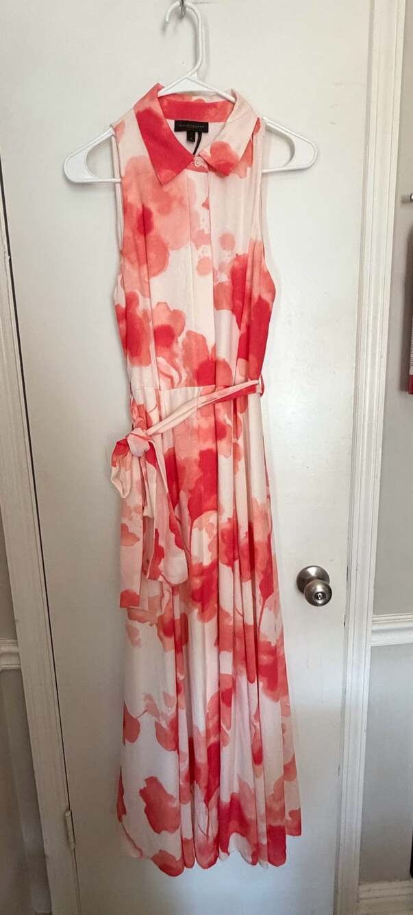 Donna Karan Chiffon Sleeveless Shirtdress in Melon Multi - Size 6